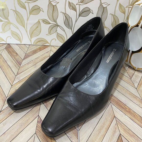 Naturalizer Black Leather Square Toe Low Heel Womens Pumps - Picture 6 of 10